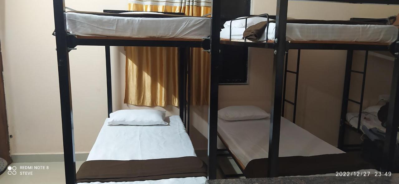 Baga Hostel Calangute Buitenkant foto